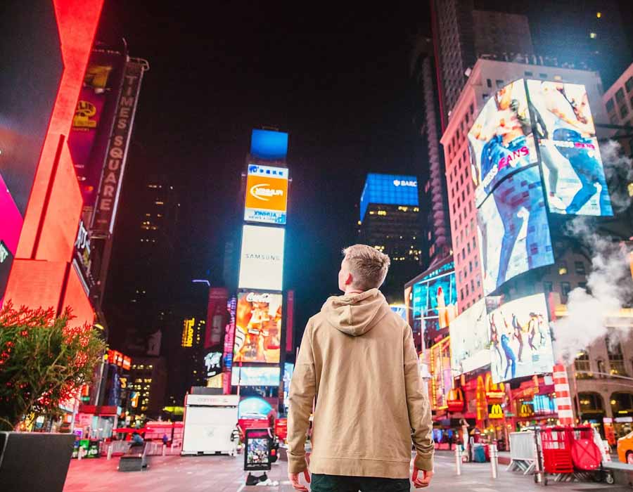 Tipos de paneles publicitarios: descubre cuál es el más efectivo para tu marca